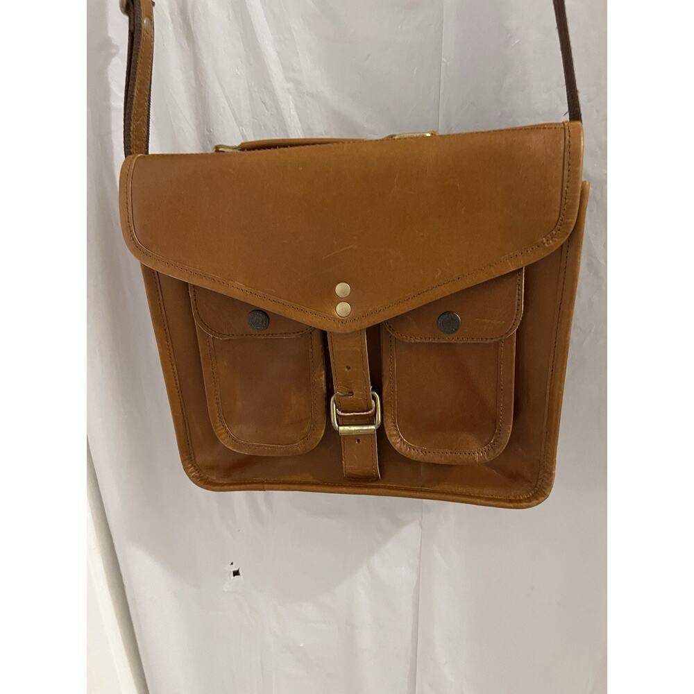 Brown Leather Messenger Bag Vintage 11x10x3 Some Wear And Buckle Is Loose As Is - Picture 2 of 16